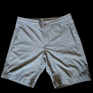 Gray Striped Flat Front Hybrid Shorts From MPG Sport Size 30 (Waist)